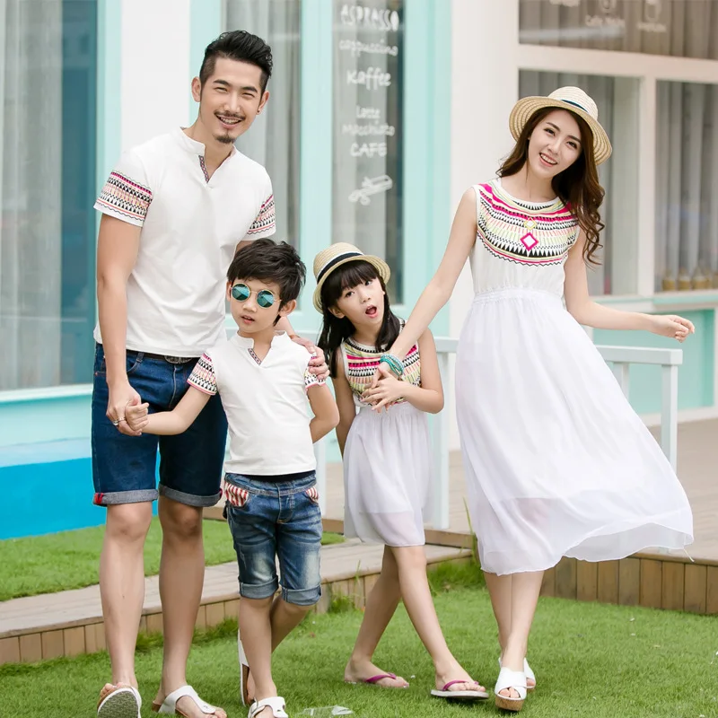 Корейская одежда для пар; футболки для колледжа; модный стиль; пара влюбленных; женское летнее пляжное платье; Семейные комплекты; одежда; 11