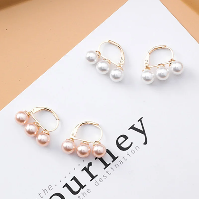 

2018 Fashion Three Simulated Pearls Beaded Drop Earrings Walk Show Style Small Earring for Women Wedding Party Jewelry Gift