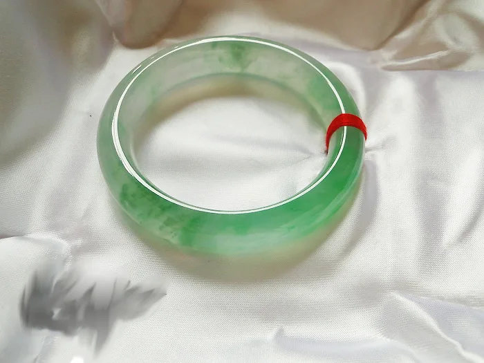 Натуральный нефрит класса ледяной зеленый браслет зеленый нефритовый браслет Бирма нефрит браслет для женщин Подарки, Прямая поставка