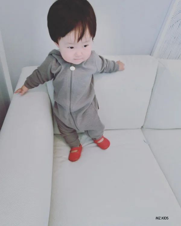 https://cbu01.alicdn.com/img/ibank/2016/531/327/3292723135_1705741084.jpg
