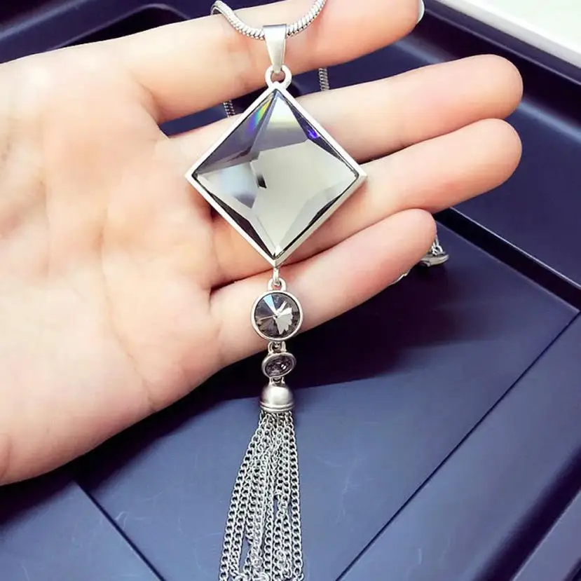 

Ladies Fashion Charm Crystal Pearls Pendant Necklace Luxury Long Necklace Sweater Chains drop shipping jun7