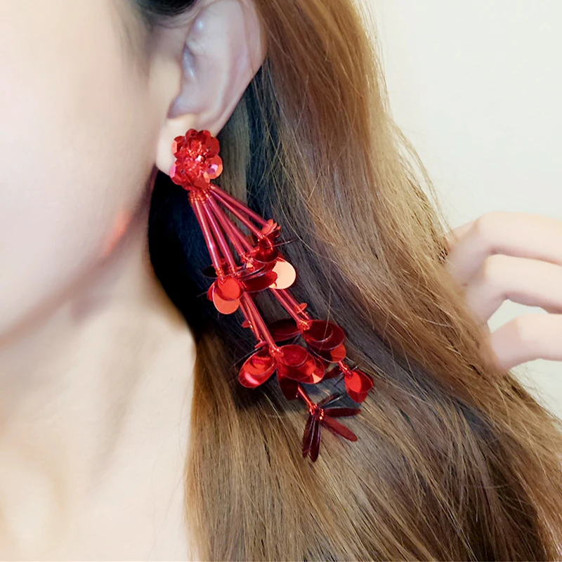 

Boho Lovely Flower Stud Women Tassel Earrings Shiny Plastic Sequins Hand Craft Vacation Party Accessories Dangle Earrings 3K3005