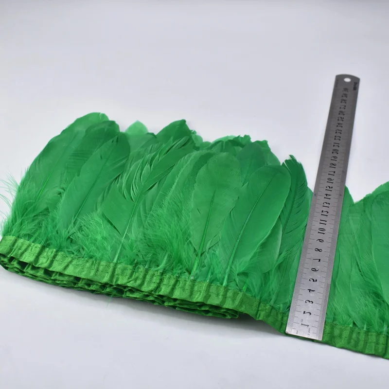 2 м/лот топ природные гусиное перо отделкой бахромой 15-20 см окрашенная черное перо лента для ремесел ленты для юбка DIY декоративные - Цвет: Grass green