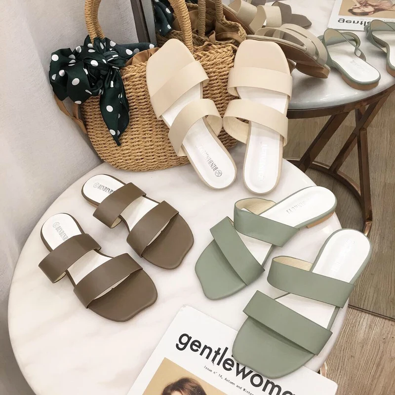 

MONMOIRA Open Toe Solid Slipper Sandals Women Slip on Flat Sandals Women Soft Sole Vintage Square Toe Beach Shoes Women SWC0536
