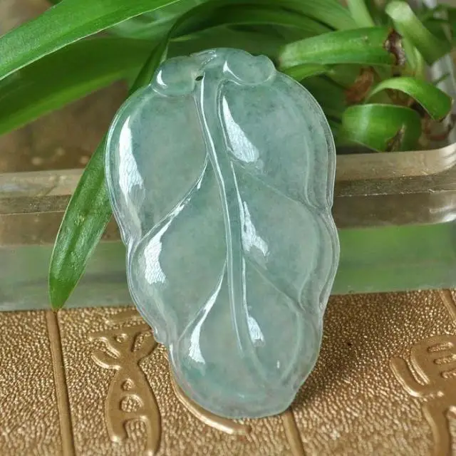 

Natural "Grade A" Light green Jadeite Emerald Jade Pendant ~ foliage 10.19