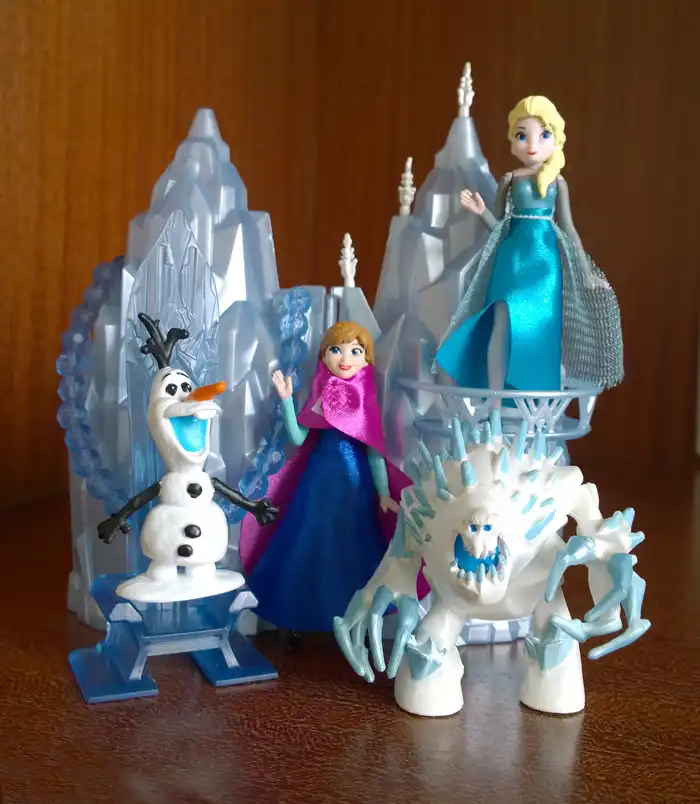 elsa castle dollhouse