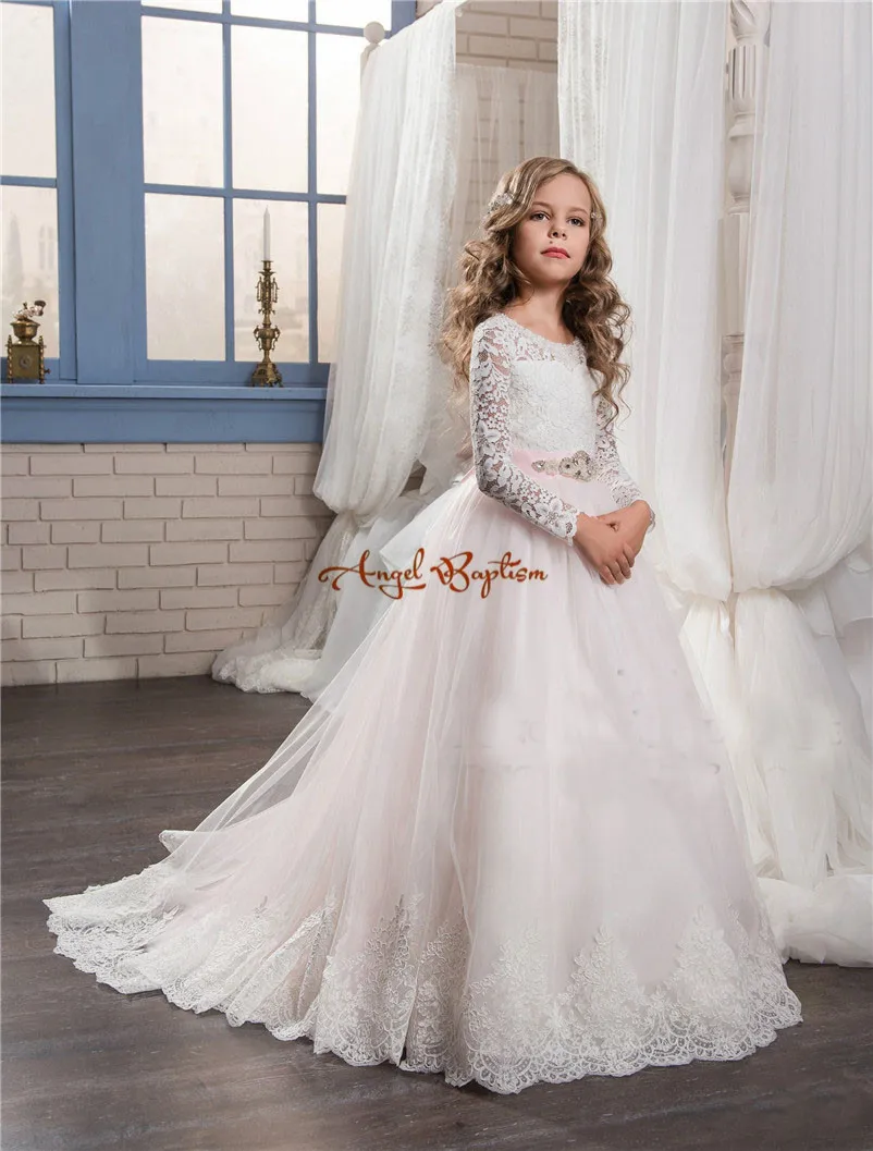 

2019 New princess white long sleeve ball gown flower girls dresses appliqued tulle lace with pink bow kids communion gowns