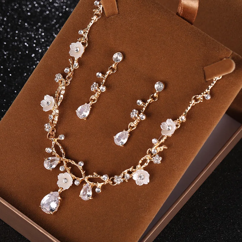 2018 Novo Traje de Casamento Acessórios de Cristal de Zircão Cúbico Brincos De Noiva E Colar de Strass Conjuntos de Jóias Para Noivas (4)
