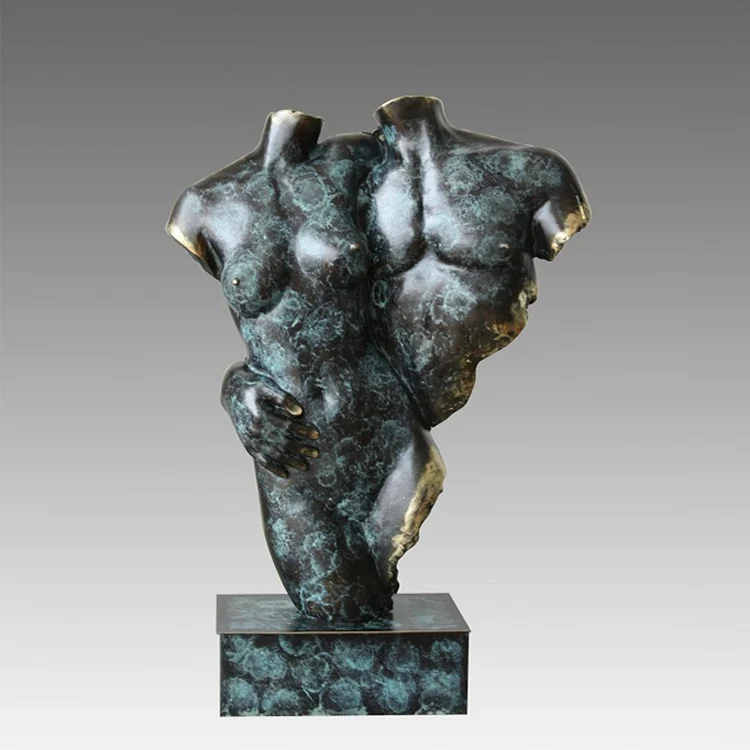 

Abstract the characters of human art lovers bronze ornaments birthday gift jewelry club hotel decoration on the move