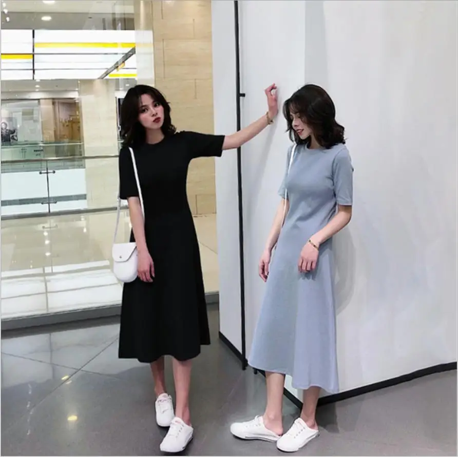 

2019 new women's spring and summer short-sleeved base dress long female wild cool wind a word