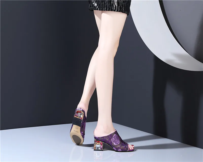 FEDONAS/Элегантные пикантные женские римские сандалии с квадратным носком и открытым носком; обувь для вечеринок на высоком каблуке с дышащей вышивкой и украшением в виде кристаллов