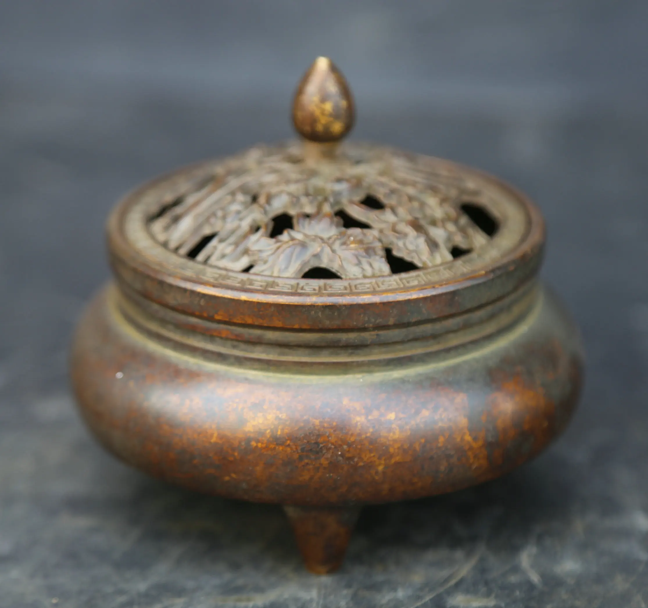 

95MM/3.7" Collection Bronze China Bronze Exquisite Animal Aix Galericulata Lotus Censer Incense Burner Incensory Thurible 477g