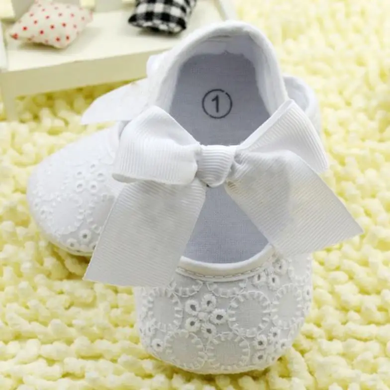 Белая кружевная обувь с бантом для маленьких девочек; нескользящая обувь для малышей; простая детская обувь; Новинка