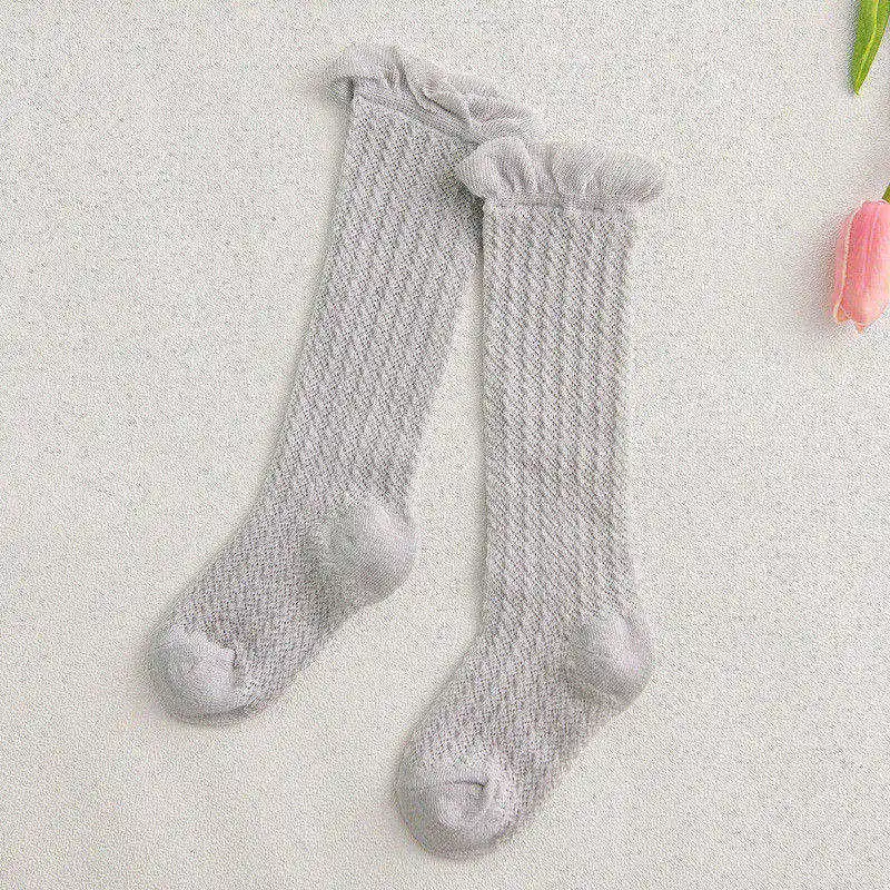Милые носки для маленьких девочек Meias/Хлопковые Дышащие носки для новорожденных, нескользящие носки для маленьких девочек 1-24 месяцев - Цвет: Grey