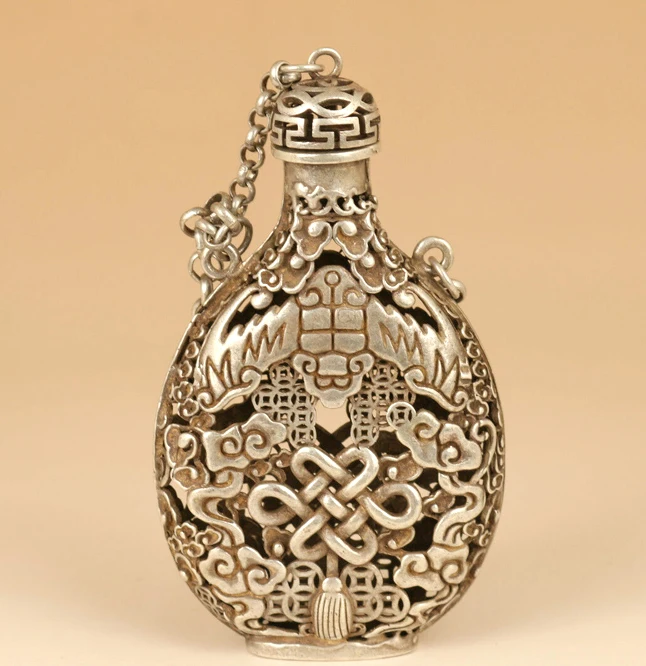 Chna Tibet-silver Copper HAND-CARVED HOLLOW DRAGON STATUE ROYAL OLD SNUFF BOTTLE
