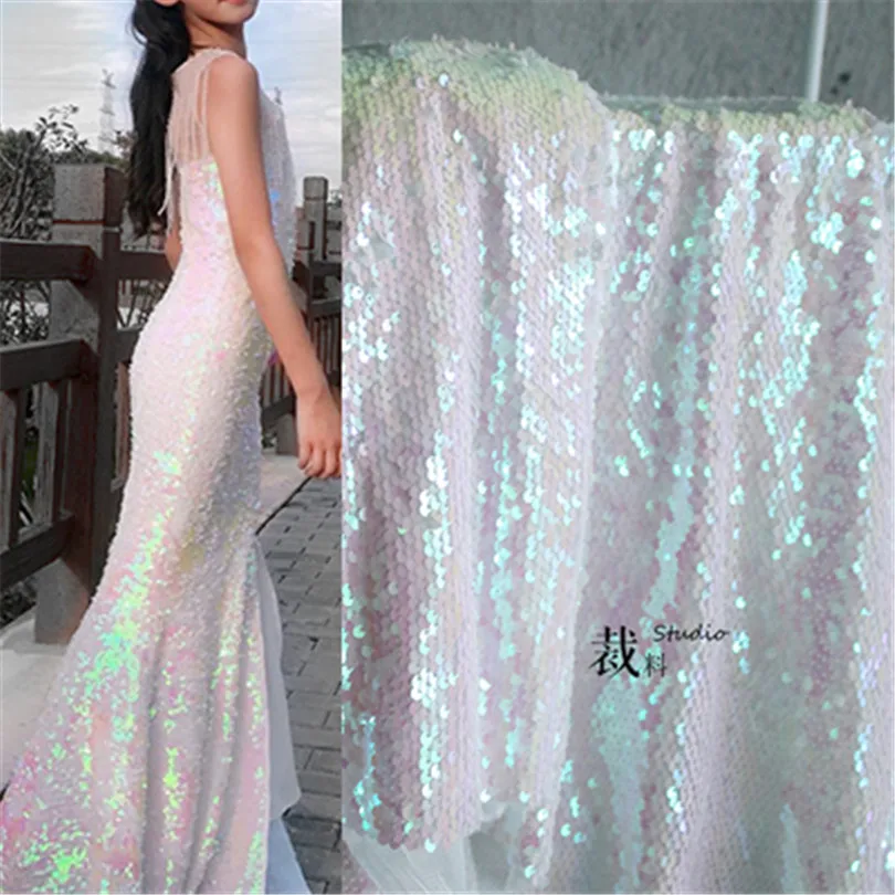 

45cm*130cm/piece Light makeup gradual change pink small round fish scale bright fabrics fashion background stage lace cloth