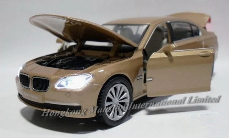 

1:32 Scale Diecast Metal Alloy Car Model For ThebMW 750Li 7 Series Collectible Model Collection Vehicle Toys With Sound&Light