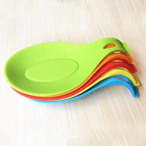 

hot!Silicone Insulation Spoon Heat Resistant Spoon Drink Glass Coaster Tray Spoon Pad Fork Rest Utensil Spatula Holder Kitchen T