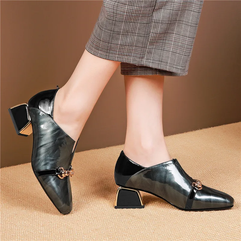 FEDONAS/женские туфли-лодочки в стиле ретро на высоком каблуке с квадратным носком; сезон весна-осень; вечерние туфли из натуральной кожи с металлическим декором