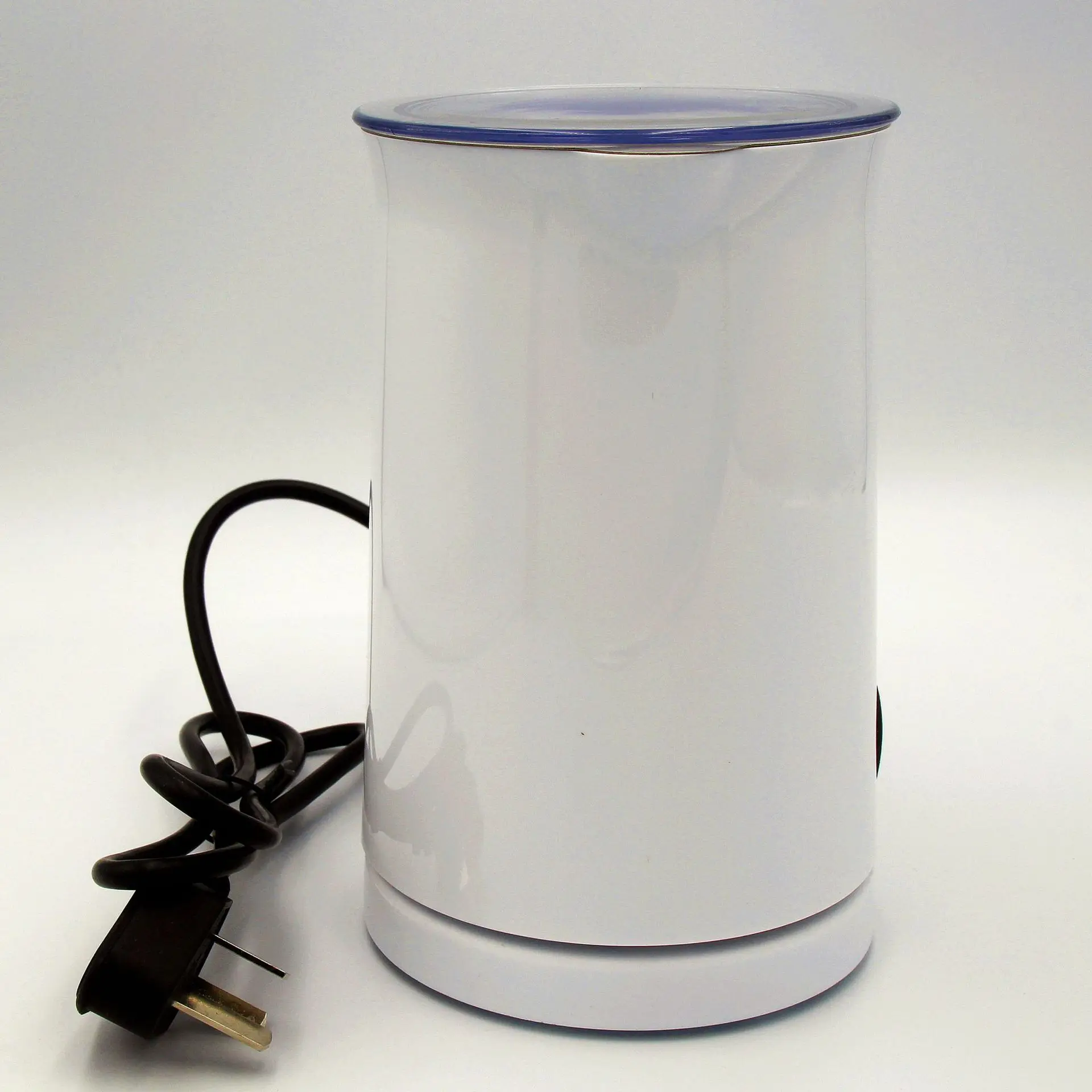 Мини чайник электр. Электрический стакан. Электрический стакан. Чайник автомобильный 24v днс. Кружка-кипятильник электрический от сети 220.