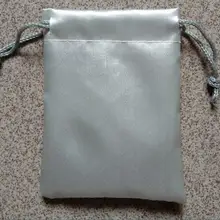 Высококачественные атласные со шнурком мешки 7*9 см для ювелирных изделий подарочные аксессуары Косметика серебряные чехлы-мешочки для ювелирных изделий