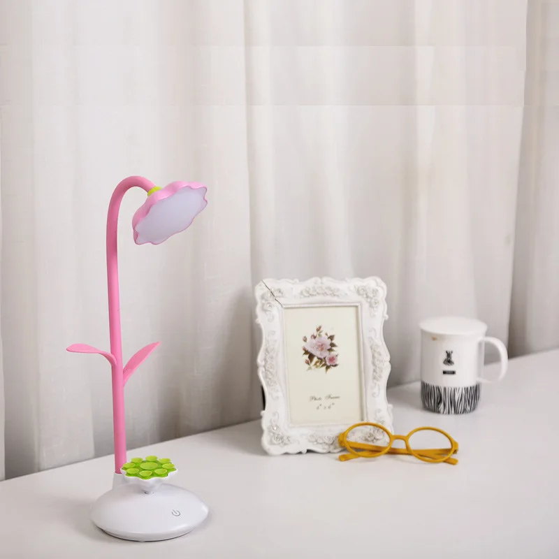 2017 Hot Sun Flower Personality Creative Desk Lamp Mobile Power