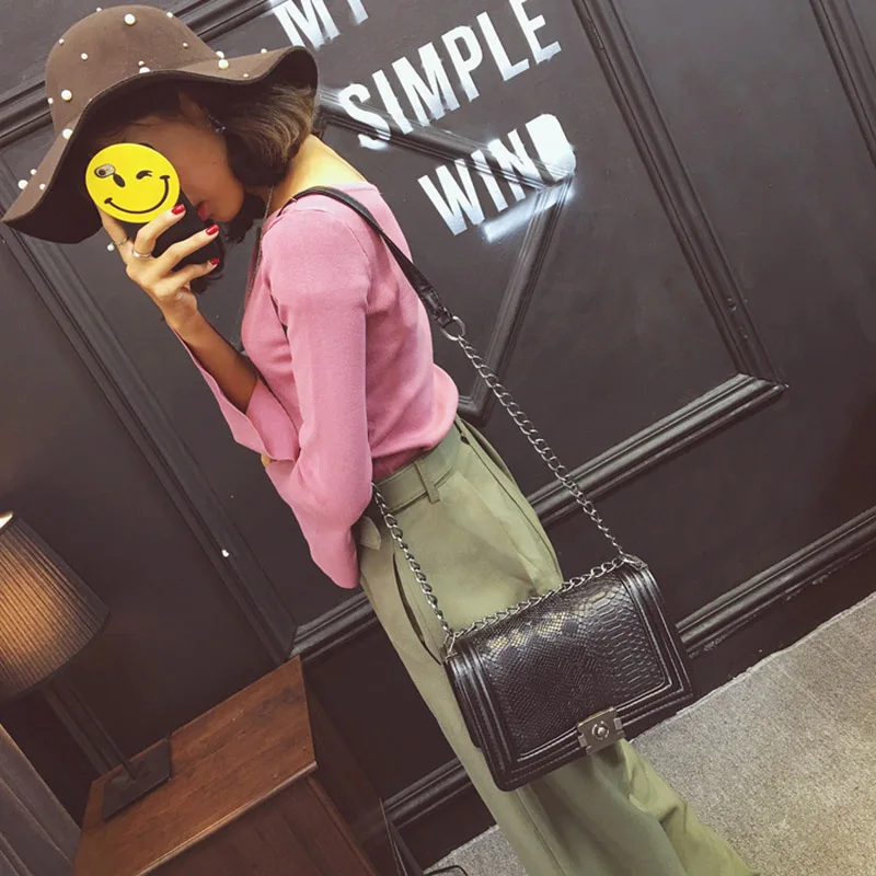 Women Crocodile PU Leather Messenger Bag Luxury Handbags Female Designer Shoulder Bag Chain Shoulder Strap Flap Bags SS0300 (14)