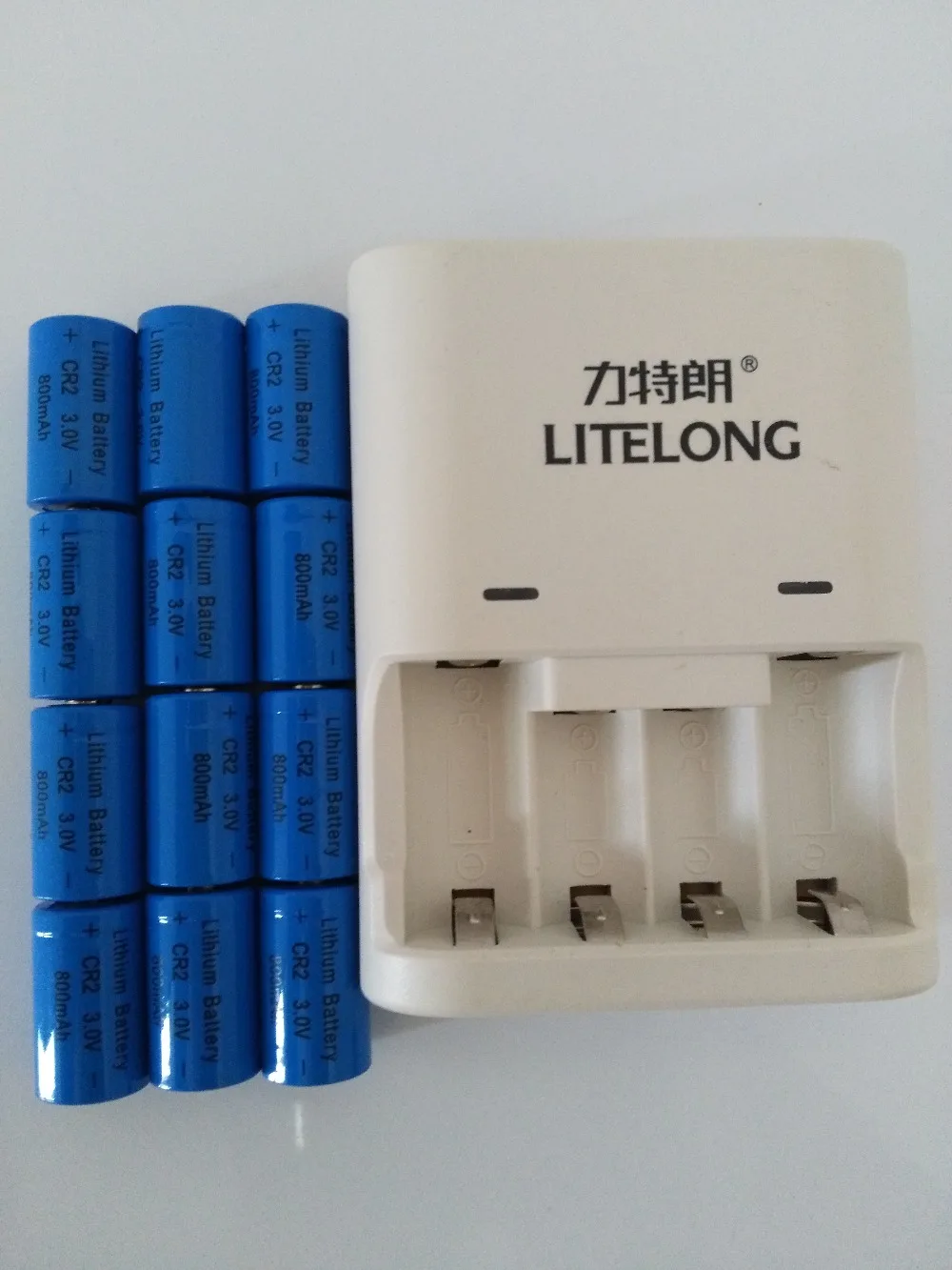 

12PCS High power 3V 800mah Cr2 LiFePO4 rechargeable lithium battery camera battery +1PCS CR2 CR123A special smart charger