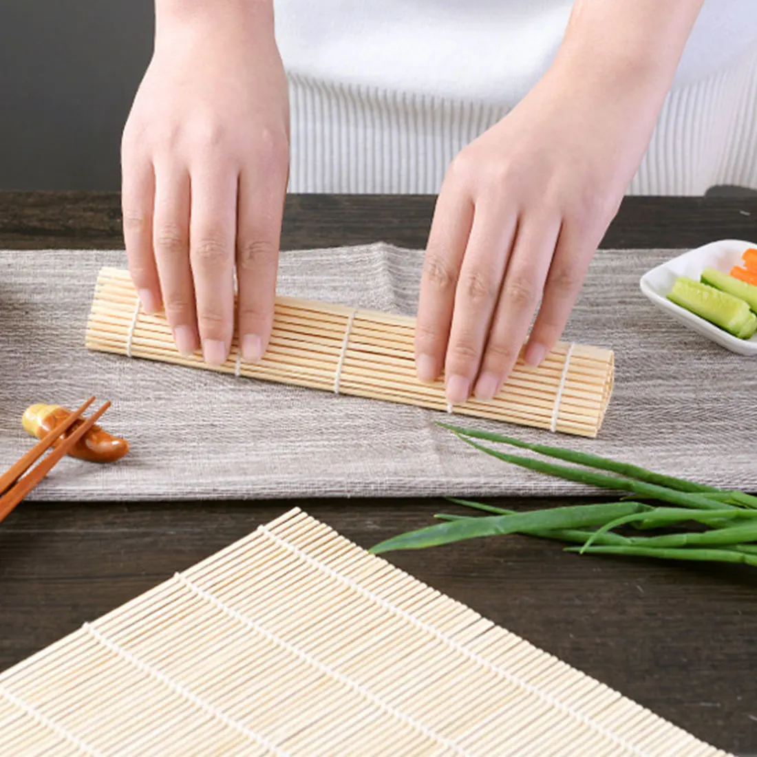Sushi gadget tools bamboo curtain sushi wheel tool non-stick handle with rice spoon maker perfect cooking roll tool kitchen