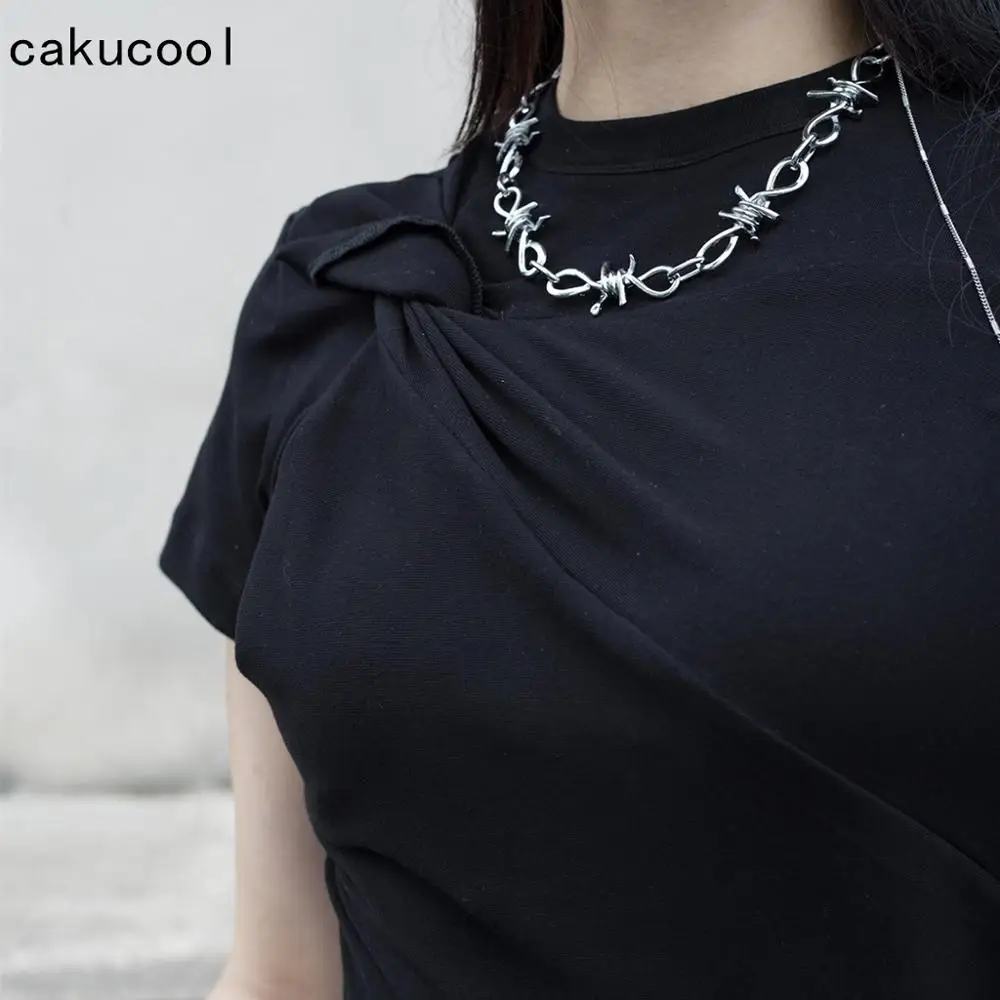 

Cakucool New 2019 Women tshirt Brief Design Twist Short SleeveTees Black White Solid Slim Elastic Gothic Summer Tops For Women