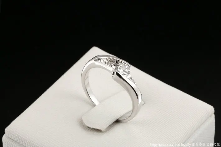 Классическое серебряное модное обручальное кольцо с кубическим цирконием для женщин ZYR504