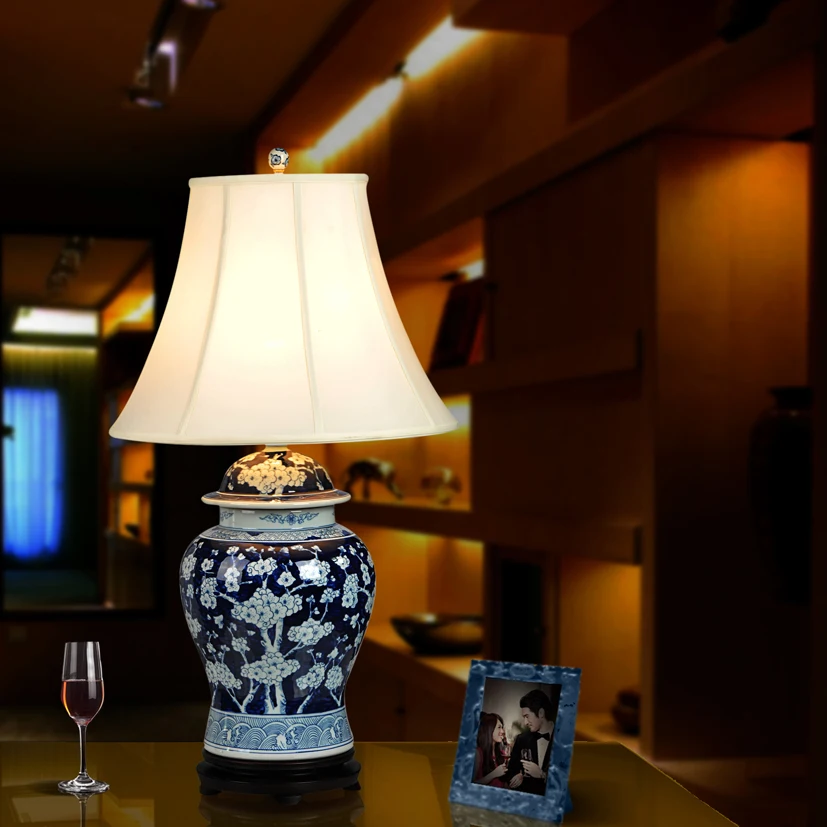 Art Chinese porcelain ceramic table lamp bedroom living room wedding table lamp Jingdezhen table lamp light (2)