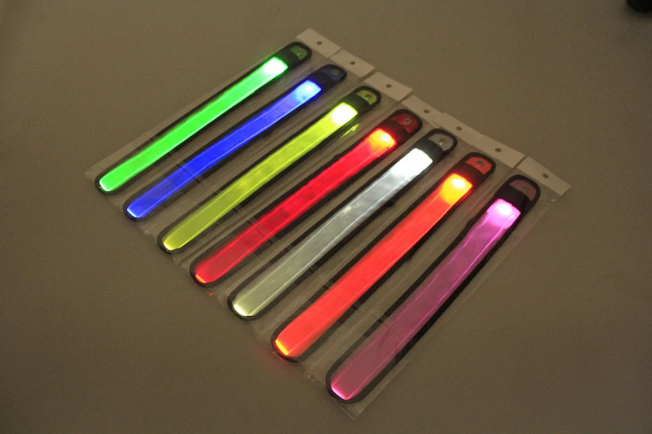 2489903833_415679876