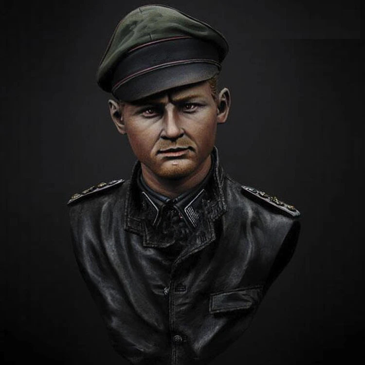 Buy 1/9 Resin bust model kit officer (double heand