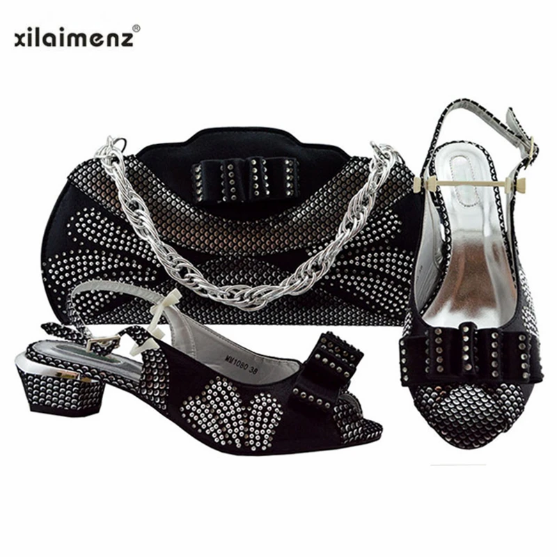 MM1080 BLACK SIZE 38-43 HEEL 4.5CM 0.85KG RMB210