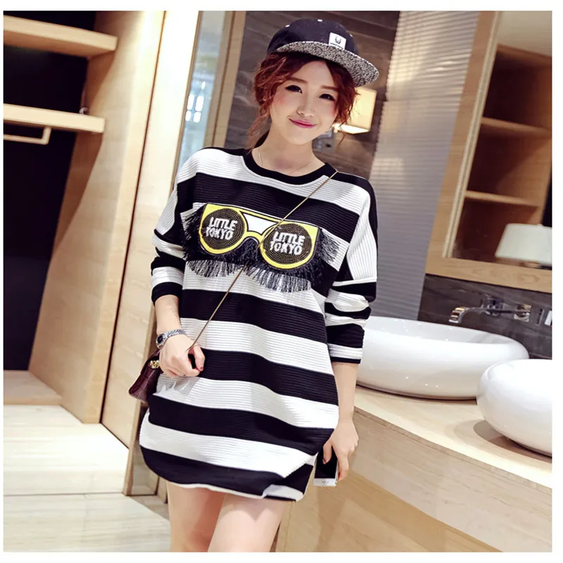 

Autumn and winter thickened stereo pattern size loose long sleeved Maternity dress Pregnant woman skirt free shipping