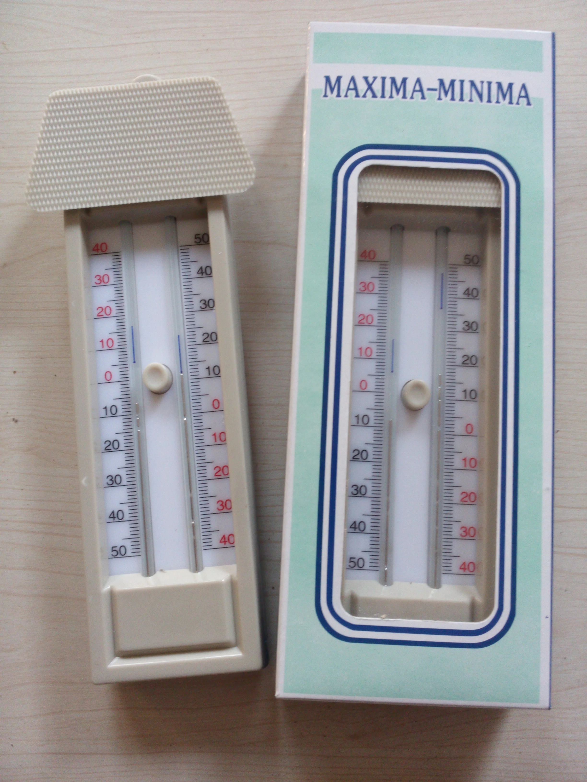 The level of precision thermometer atmospheric mercury portable