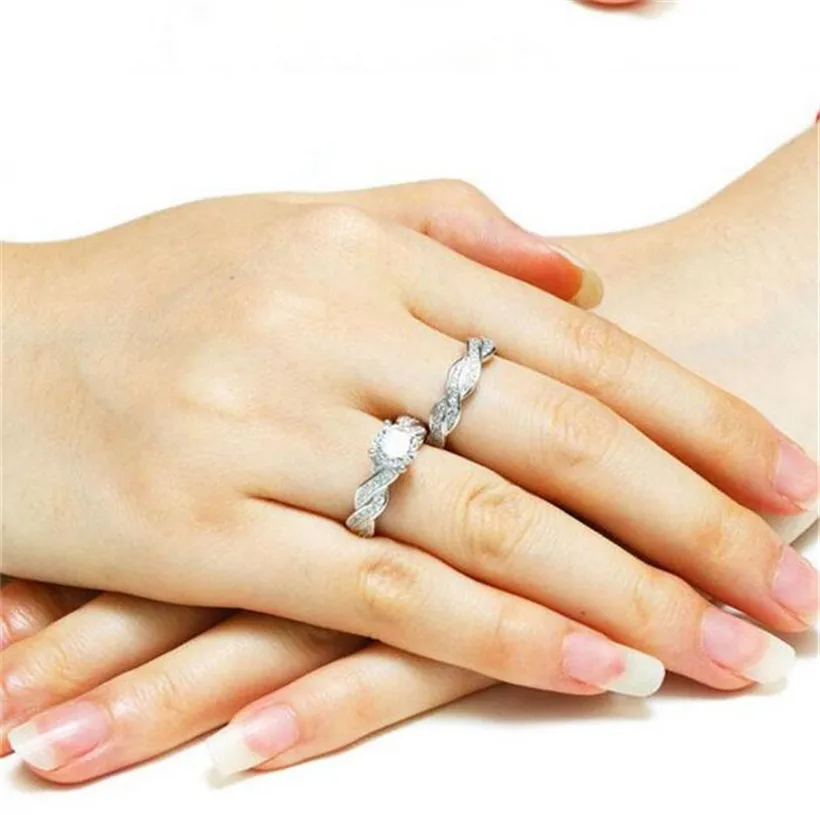 Lady's Round 2ct Simulated Diamond Rings Set 2-in-1 Wedding Anniversary Ring for Women 18K yellow gold Plated jewelry Size 5-10