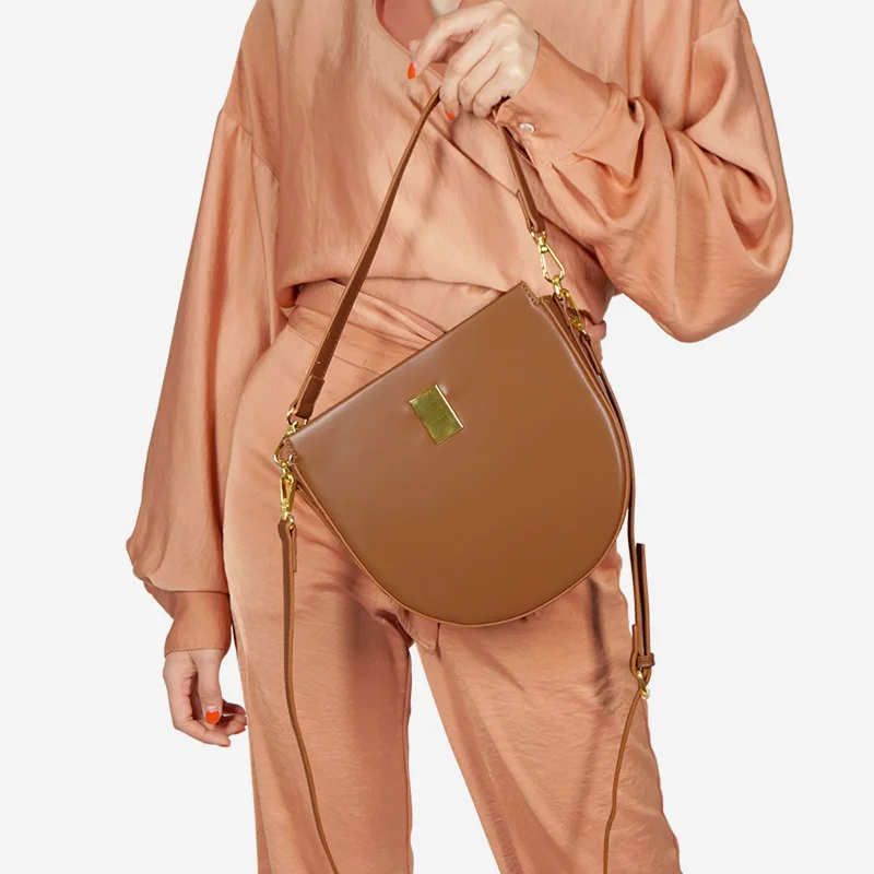 

Fashion Semicircle Handbag Women Pu Leather Totes Ladies Simple Practical Crossbody Bag High Quality Solid Shoulder Bag New 2019