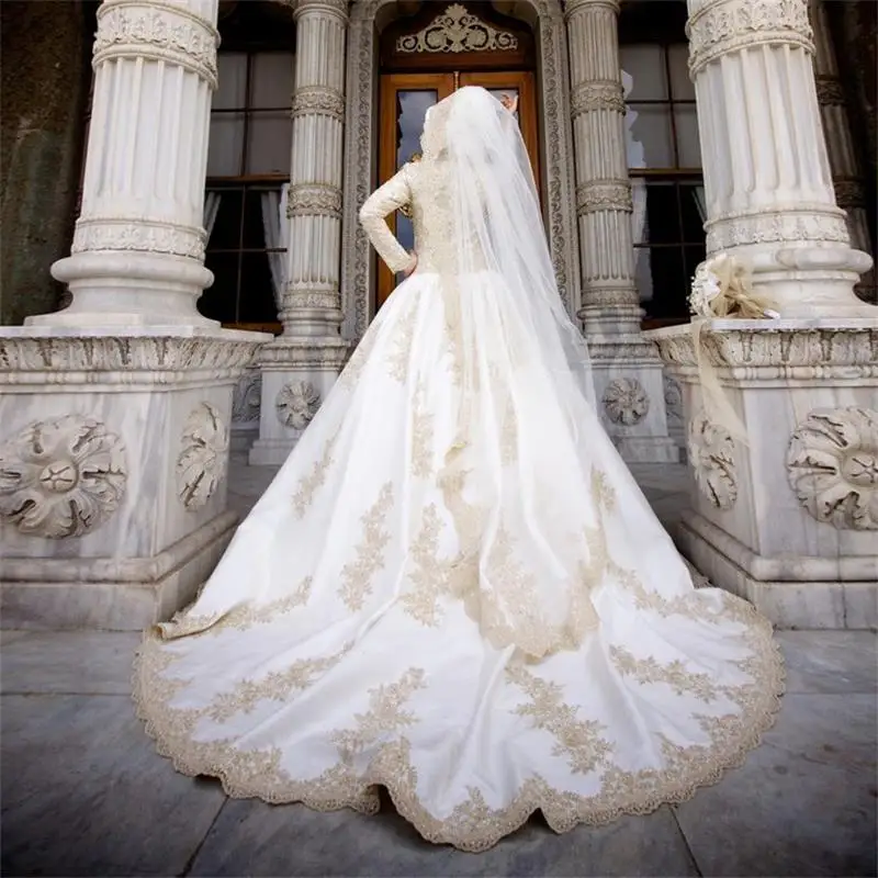 2017 Vintage High Neck Hijab Muslim Wedding Dress With Gold Lace 2017 Vintage High Neck Hijab Muslim Wedding Dress With Gold Lace Liques White Ball Gown Long Sleeve Bridal Dresses In From Weddings