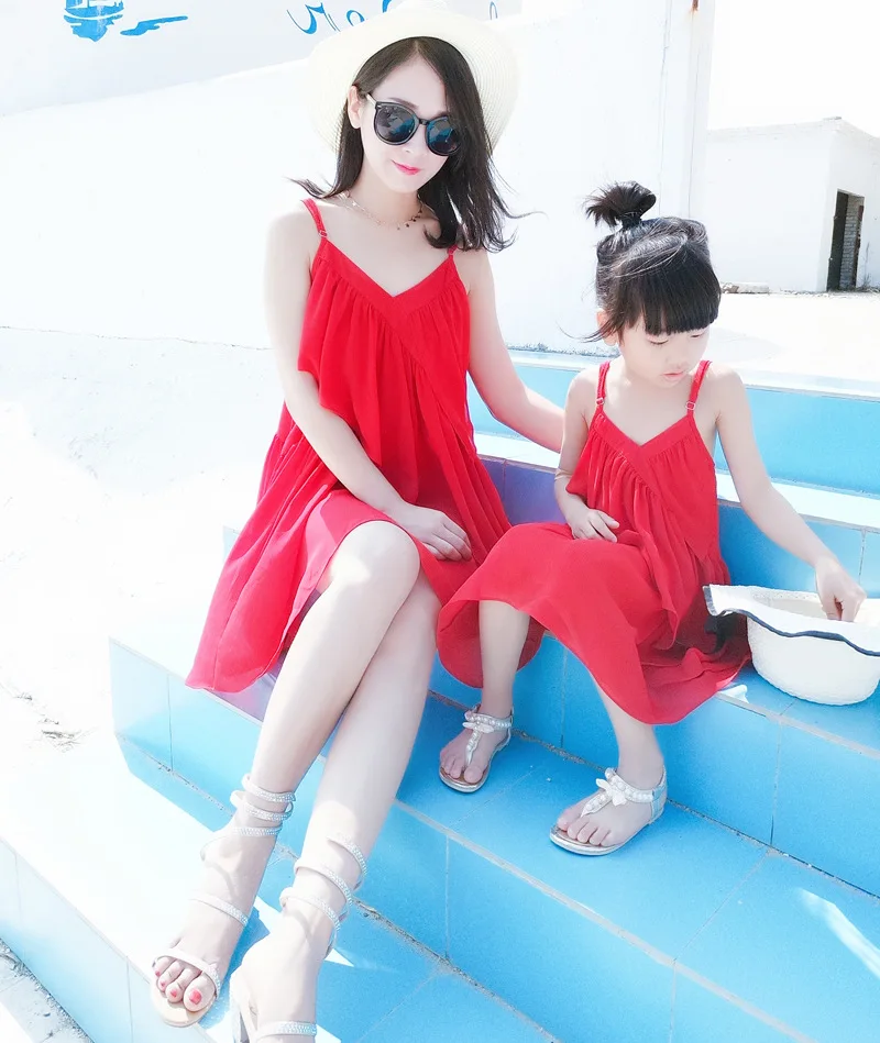 

Family Matching Clothes Outfits Look A-line Red Slip Dress for Holiday Party Mother Daughter Dresses