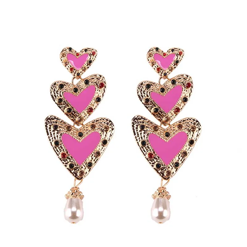 Серьги сердечки золото. Серьги подвески сердечки. Серьги с красным сердцем. Серьги подвески сердечки. Серьги красные сердечки.