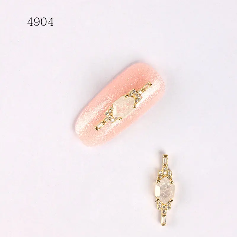 4904