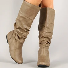 Новинка; зимние женские ботинки до середины икры; однотонная обувь на среднем каблуке с круглым носком без застежки со складками; модная повседневная обувь, увеличивающая рост; большой размер 43