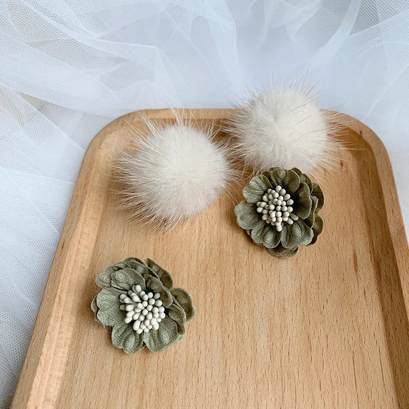 stud earrings (3)