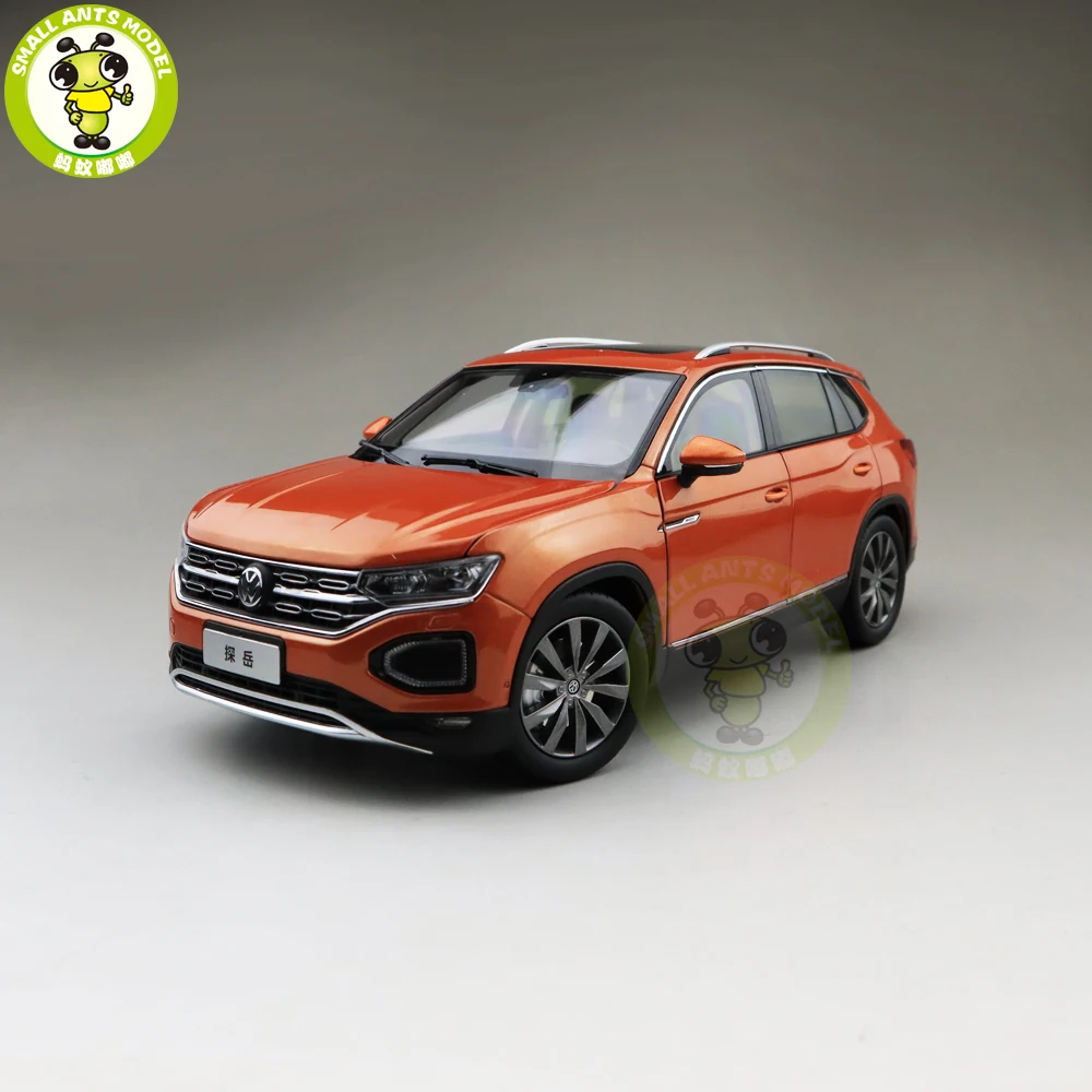 Коллекция 1/18 года модные модели машинок TAYRON детские игрушки для мальчиков и