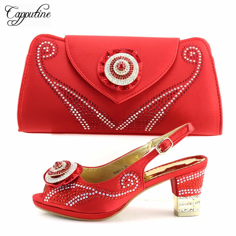 Nouveau Et Capputine Chaussures Fête De Femme Tx Assorti Bleu Style Sac Italien La Sacs Strass peach 5683 Hauts atrovirens 2018 Motif Talons Ensemble Pour À rouge 55rWncf6