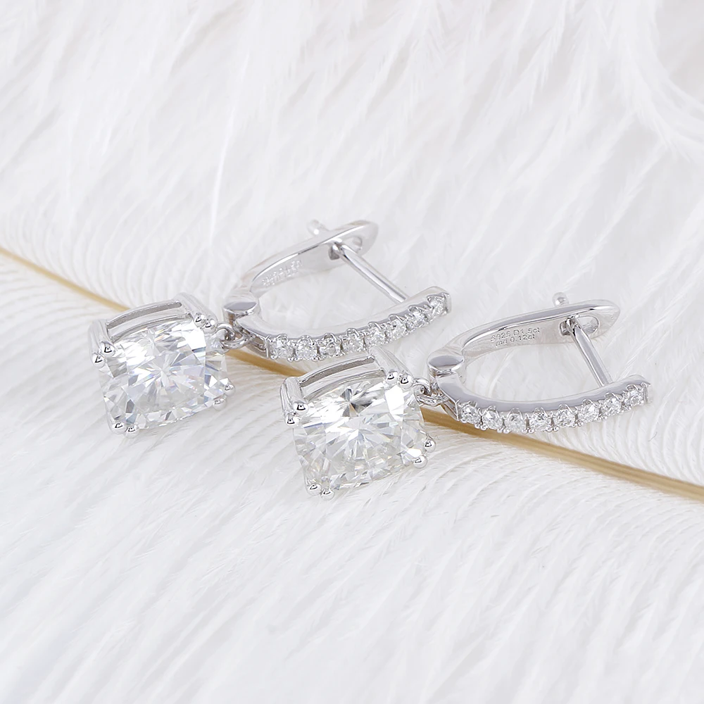 moissanite earrings. (3)