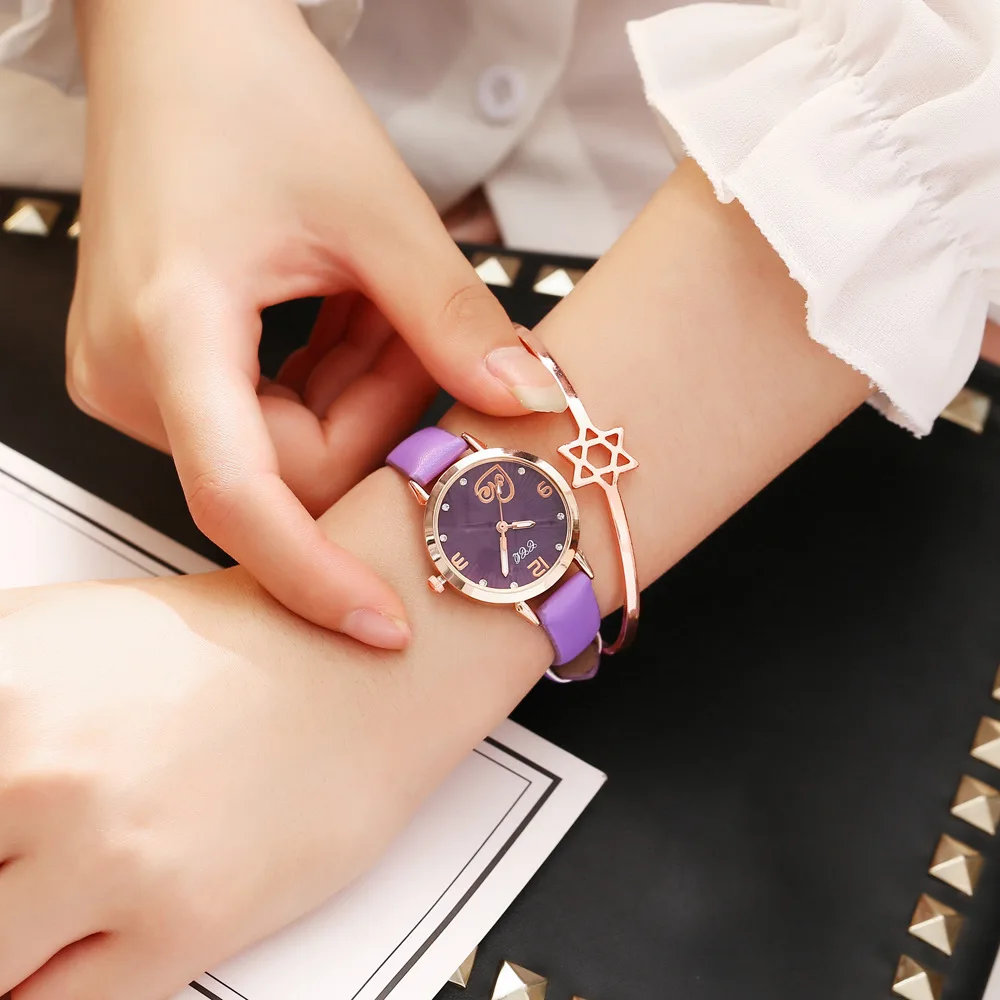 Повседневные часы модные женские часы Топ бренд горячая распродажа Женские наручные часы CCQ новые часы Простой Дизайн Женские кварцевые часы для девушек - Цвет: Фиолетовый