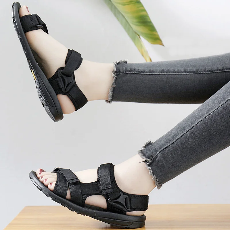 الصنادل المرأة الجديدة أحذية نسائية امرأة الصيف صنادل طراز جلاديتور النساء السيدات صندل مسطح النساء Sandalias دي فيرانو الفقرة موهير